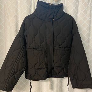 Zara short puffer jacket Sz S (fits like large!)